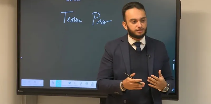 Mantes School of Business sur France 3