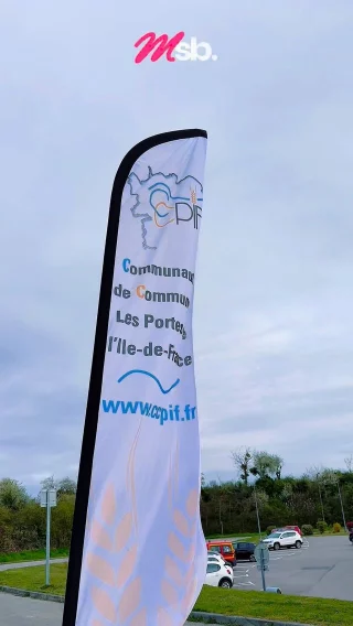 Instagram post from mantes_school. This post is in position 1.